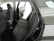 Škoda Karoq 4x4 Selection TDI DSG in Black-Magic Perleffekt