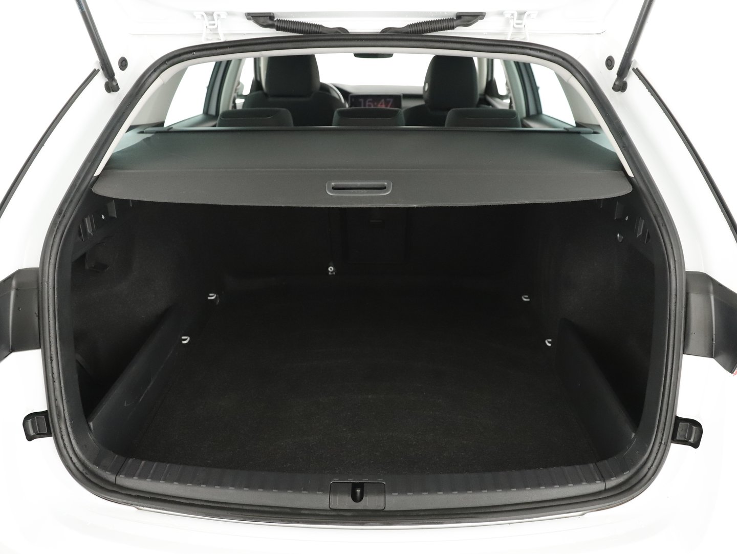 Škoda OCTAVIA Combi Ambition TDI DSG | Bild 13 von 15