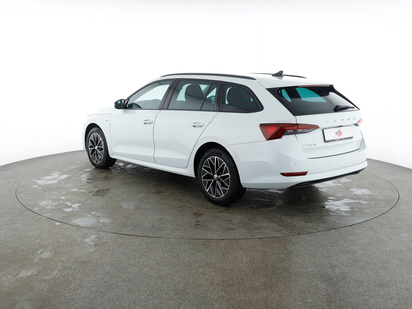 Škoda OCTAVIA Combi Ambition TDI DSG | Bild 2 von 15