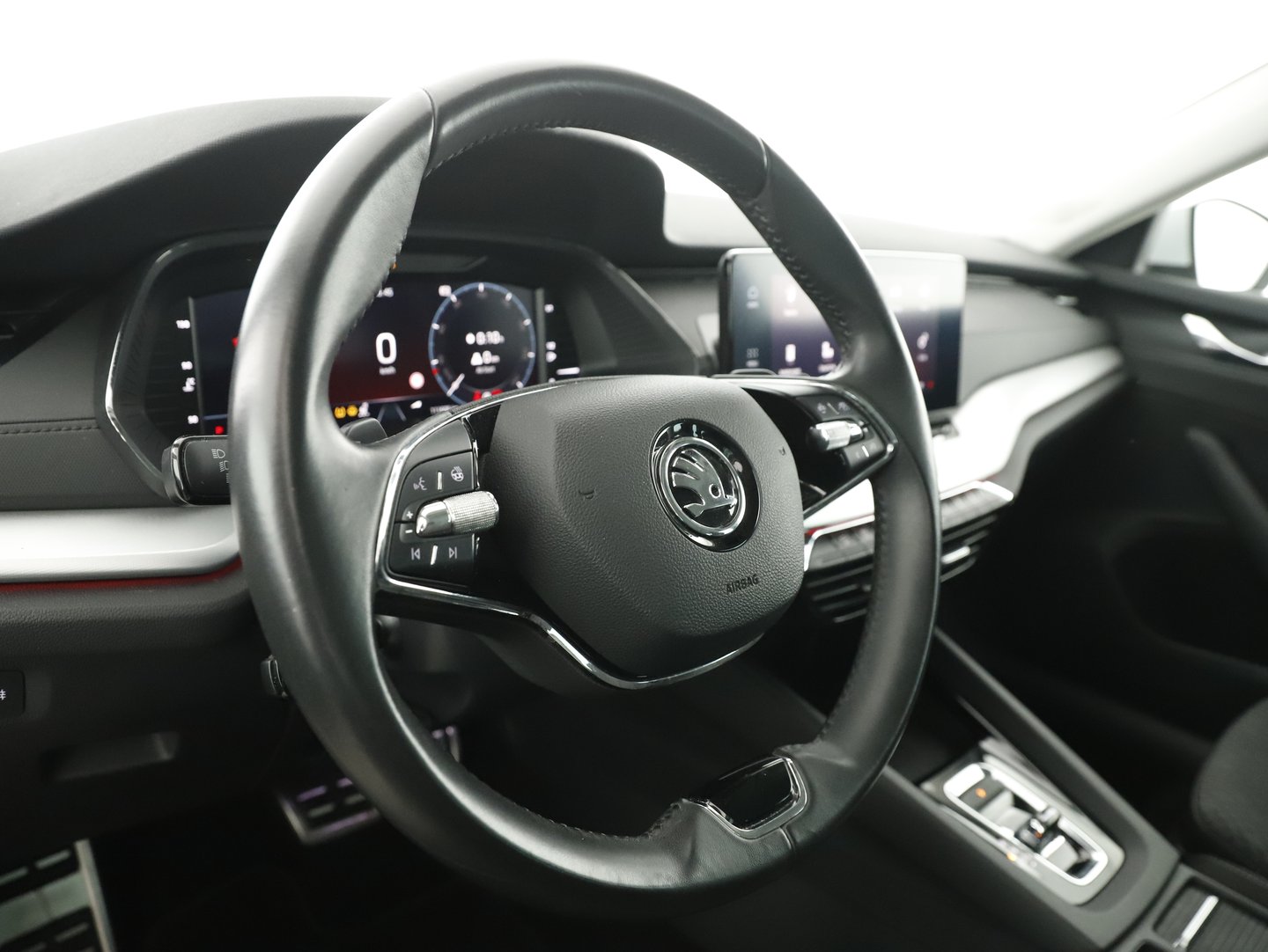 Škoda OCTAVIA Combi Ambition TDI DSG | Bild 5 von 15