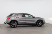 Mercedes GLA GLA 220 CDI / d 4Matic in mountaingrau-metallic