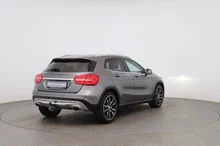Mercedes GLA GLA 220 CDI / d 4Matic in mountaingrau-metallic