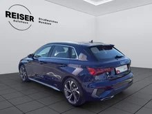 Audi A3 Sportback 35 TFSI S line exterieur in navarrablau metallic