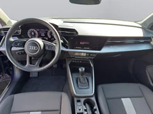 Audi A3 Sportback 35 TFSI S line exterieur in navarrablau metallic