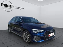Audi A3 Sportback 35 TFSI S line exterieur in navarrablau metallic