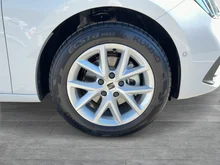 SEAT Leon SP Kombi Style Edition 1.5 eTSI DSG in Candy-Weiß
