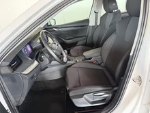Škoda Octavia Combi Essence TSI in Alaska-Weiß