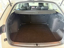 Škoda Octavia Combi Essence TSI in Alaska-Weiß