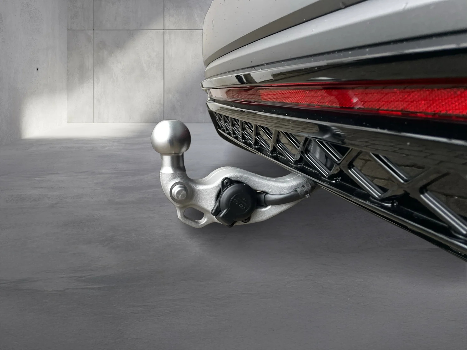 Bild eines VW Touareg R eHybrid TSI 4M. Final Edition