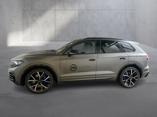 Bild eines VW Touareg R eHybrid TSI 4M. Final Edition
