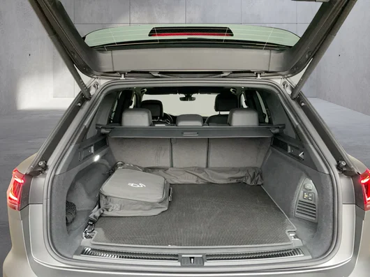 Bild eines VW Touareg R eHybrid TSI 4M. Final Edition