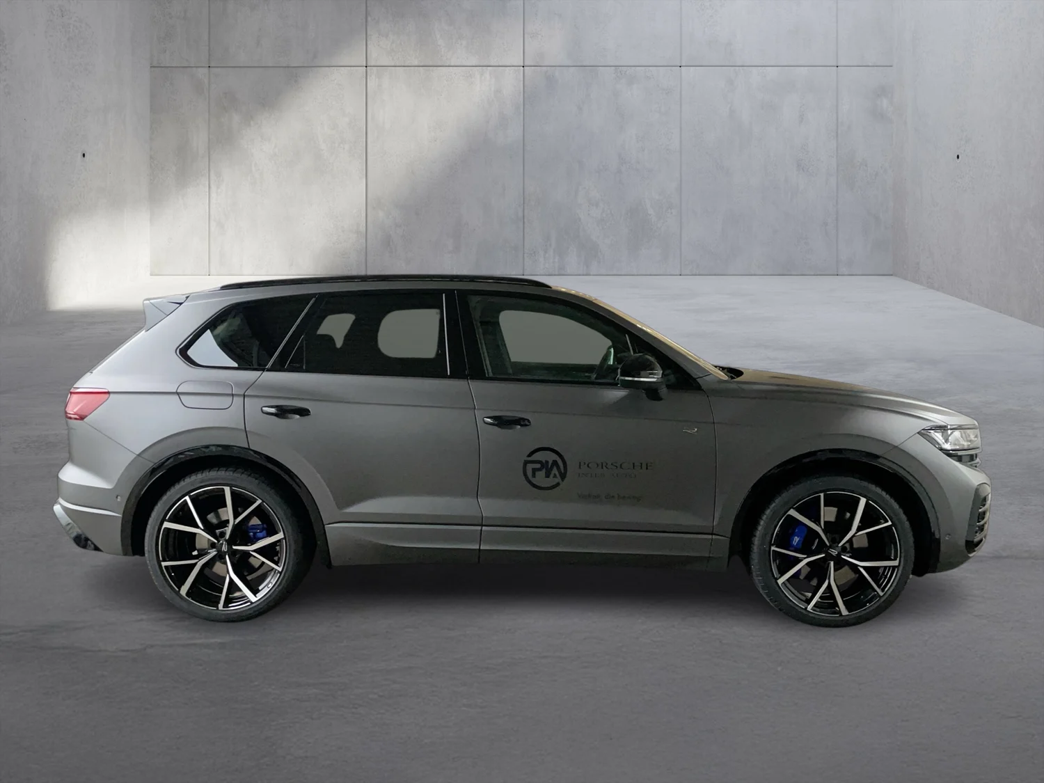 Bild eines VW Touareg R eHybrid TSI 4M. Final Edition