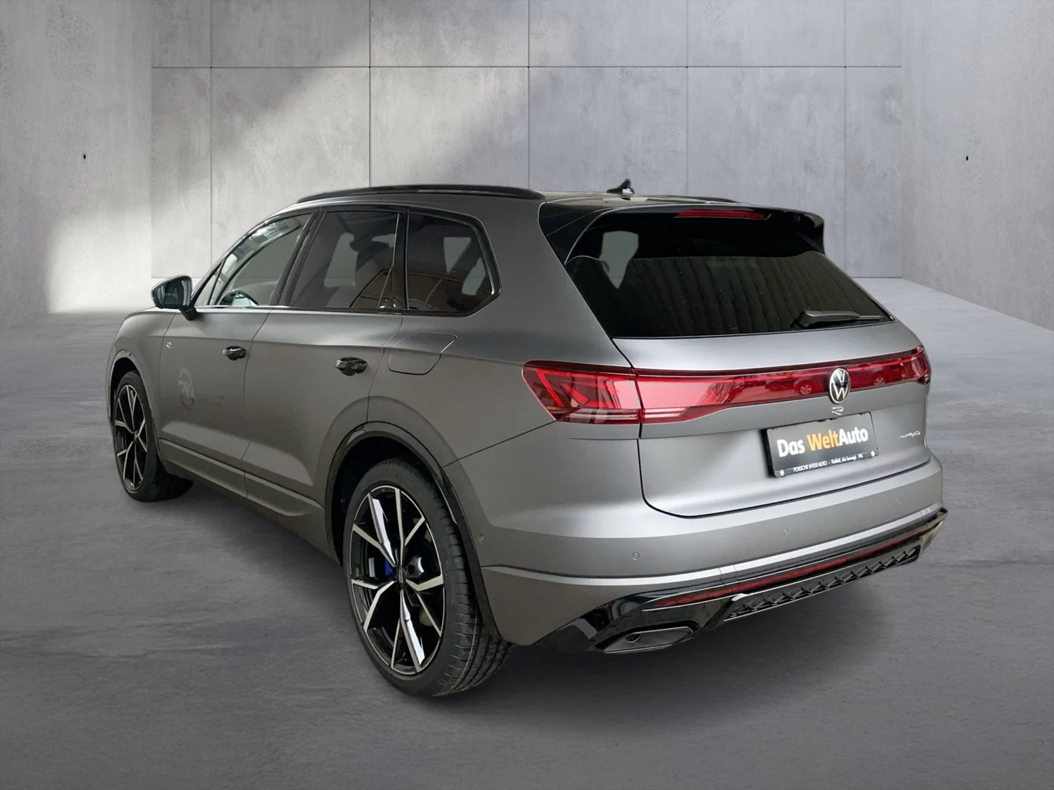 Bild eines VW Touareg R eHybrid TSI 4M. Final Edition