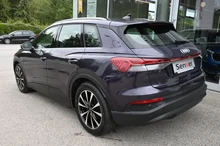 Audi Q4 e-tron 45 e-tron quattro in J6 Auroraviolett Metallic