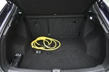 Audi Q4 e-tron 45 e-tron quattro in J6 Auroraviolett Metallic