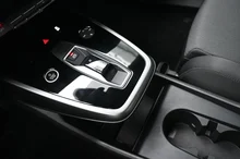 Audi Q4 e-tron 45 e-tron quattro in J6 Auroraviolett Metallic