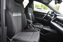 Audi Q4 e-tron 45 e-tron quattro in J6 Auroraviolett Metallic