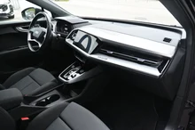 Audi Q4 e-tron 45 e-tron quattro in J6 Auroraviolett Metallic