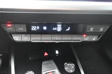 Audi Q4 e-tron 45 e-tron quattro in J6 Auroraviolett Metallic