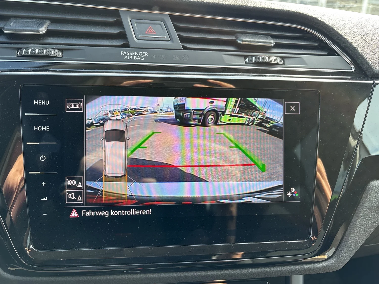 Bild eines VW Touran R-Line TDI DSG