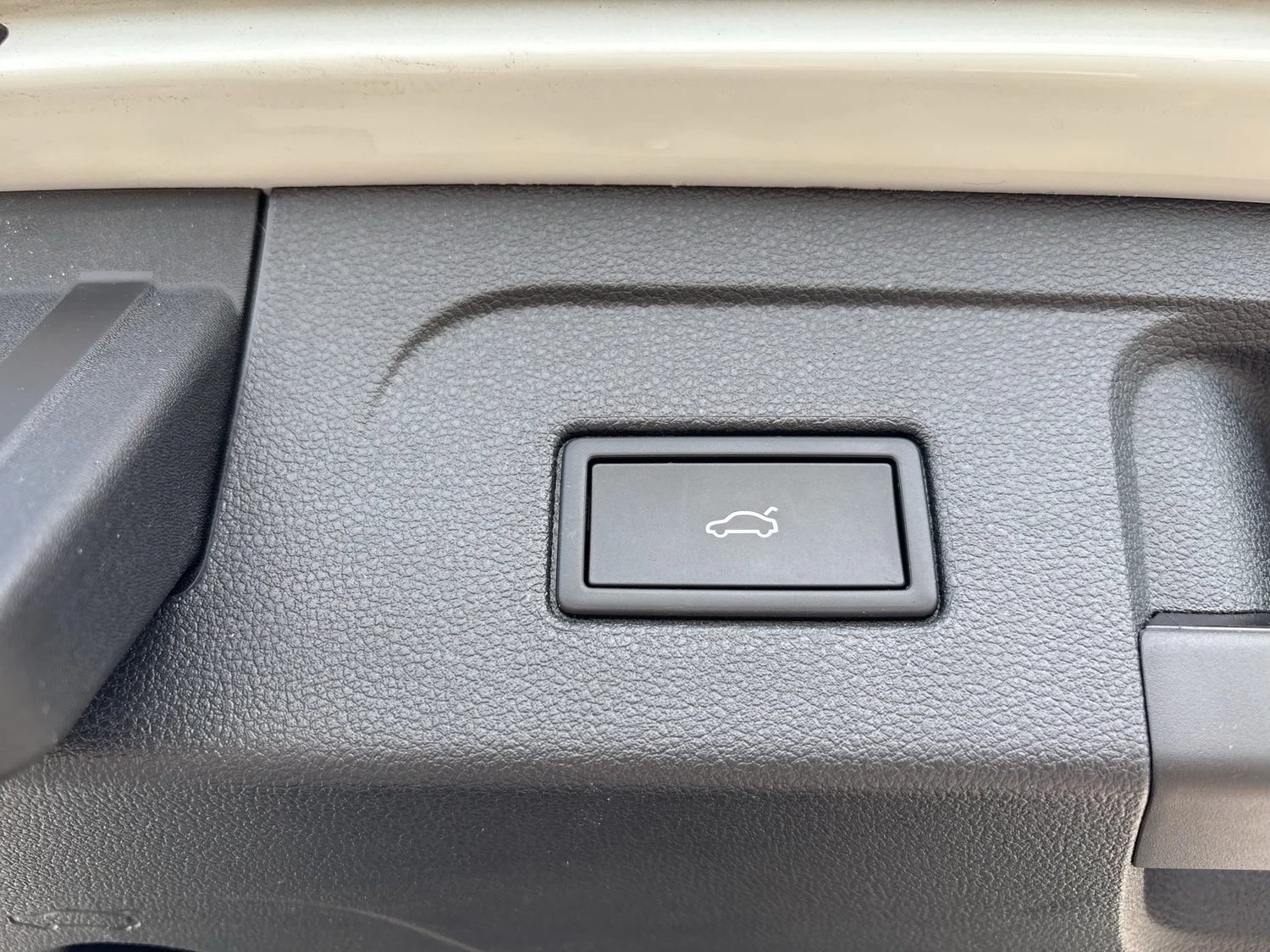 Bild eines VW Touran R-Line TDI DSG