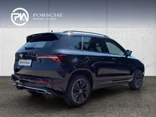 Škoda Karoq Sportline TSI DSG ACT in Black-Magic Perleffekt