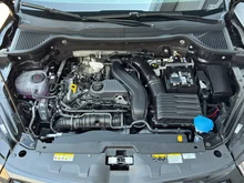 Škoda Karoq Sportline TSI DSG ACT in Black-Magic Perleffekt