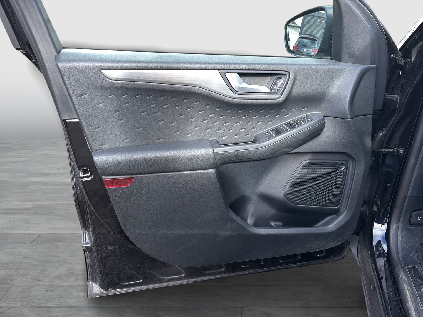 Ford Kuga 1,5 EcoBlue Titanium Aut. | Bild 8 von 25