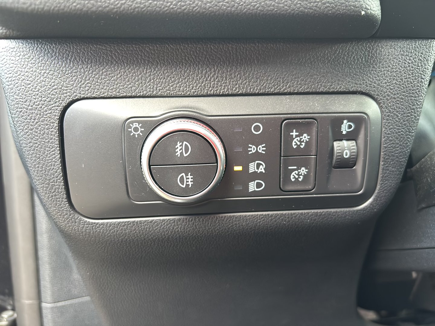 Ford Kuga 1,5 EcoBlue Titanium Aut. | Bild 10 von 25