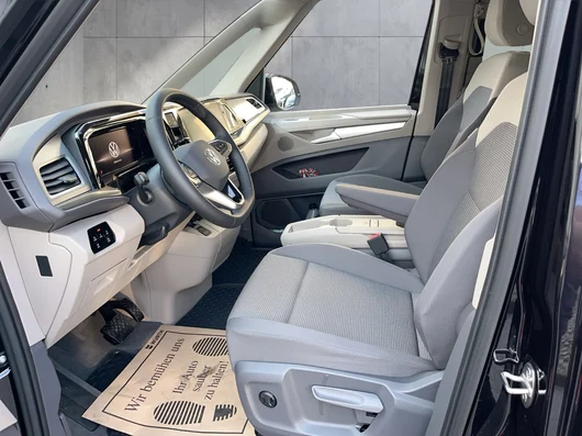Bild eines VW Multivan Business TDI