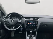 Škoda Octavia Combi Style TSI ACT DSG in Black-Magic Perleffekt