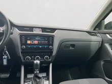 Škoda Octavia Combi Style TSI ACT DSG in Black-Magic Perleffekt
