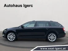 Škoda Octavia Combi Style TSI ACT DSG in Black-Magic Perleffekt