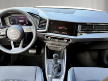 Audi A1 Sportback 25 TFSI intense in Cortinaweiss