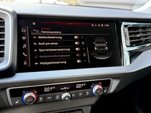 Audi A1 Sportback 25 TFSI intense in Cortinaweiss