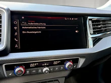 Audi A1 Sportback 25 TFSI intense in Cortinaweiss