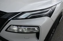 Nissan X-TRAIL e-Power e-4orce Tekna in weiß