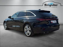 Audi A5 Avant e-hybrid quattro 220 kW in 0E Mythosschwarz Metallic