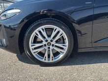 Audi A5 Avant e-hybrid quattro 220 kW in 0E Mythosschwarz Metallic