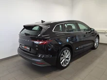 Škoda Enyaq 80 in Black-Magic Perleffekt