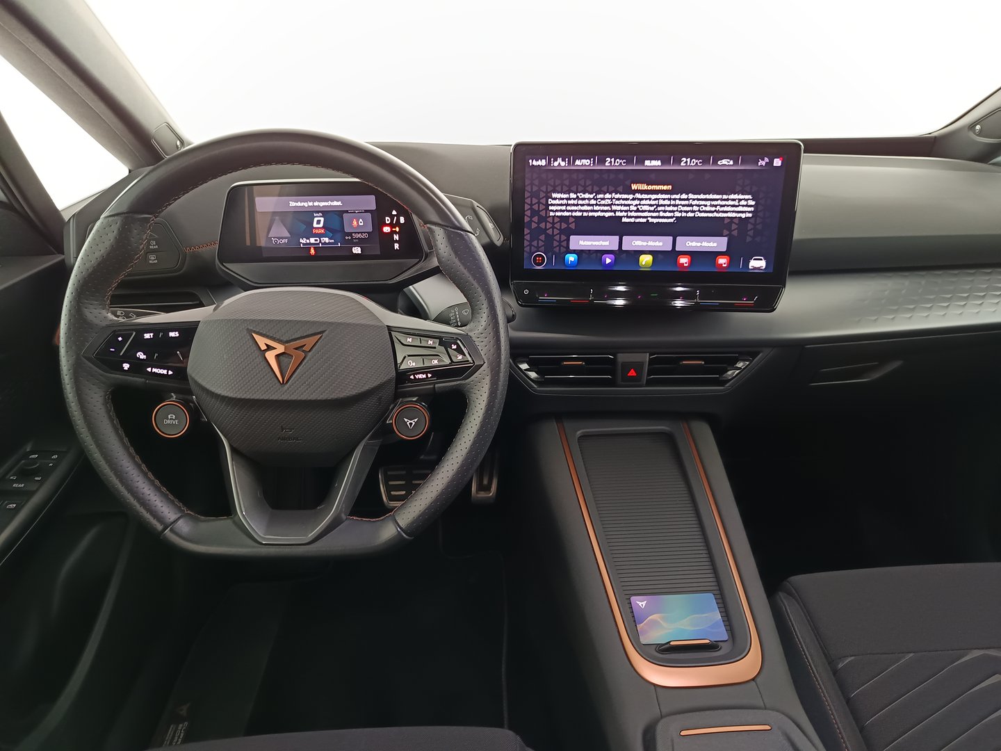 SEAT Born 77 e-Boost 170kW/231PS | Bild 14 von 35