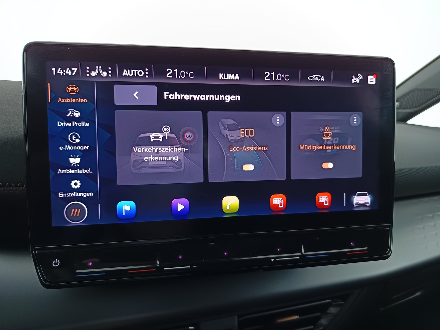 SEAT Born 77 e-Boost 170kW/231PS | Bild 24 von 35
