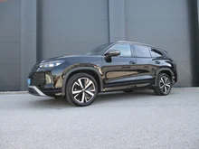 VW Tayron Friends eHybrid DSG 150kW in Grenadillschwarz Metallic