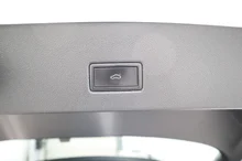 VW T-Roc R-Line TSI in weiss - normal