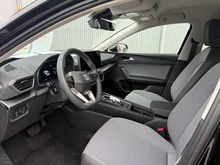 SEAT Leon Style Edition 1.5 eTSI DSG 115 PS in Nacht-Schwarz Metallic