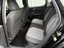 SEAT Leon Style Edition 1.5 eTSI DSG 115 PS in Nacht-Schwarz Metallic