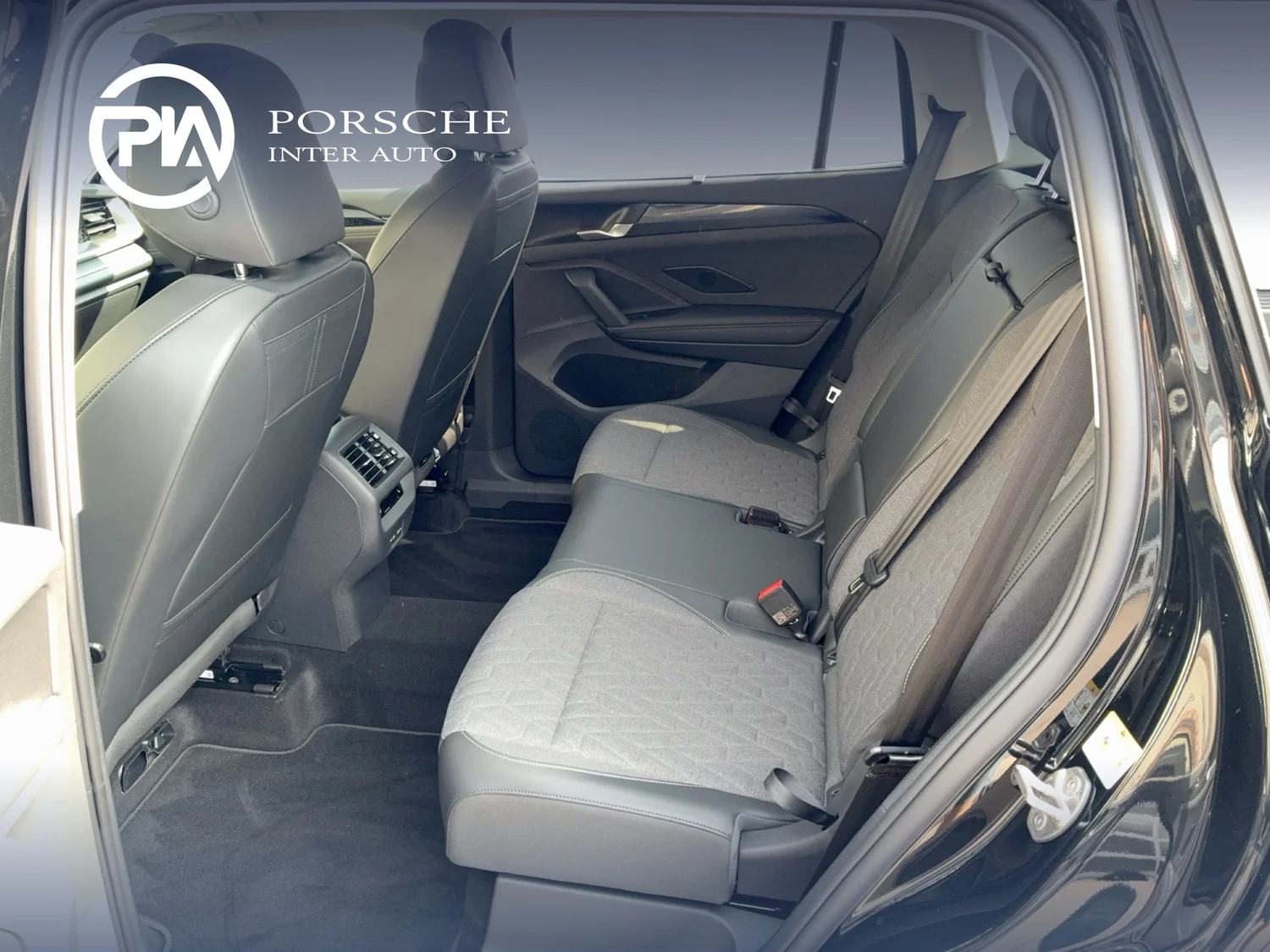 Bild eines VW Tayron Friends eHybrid DSG 150kW