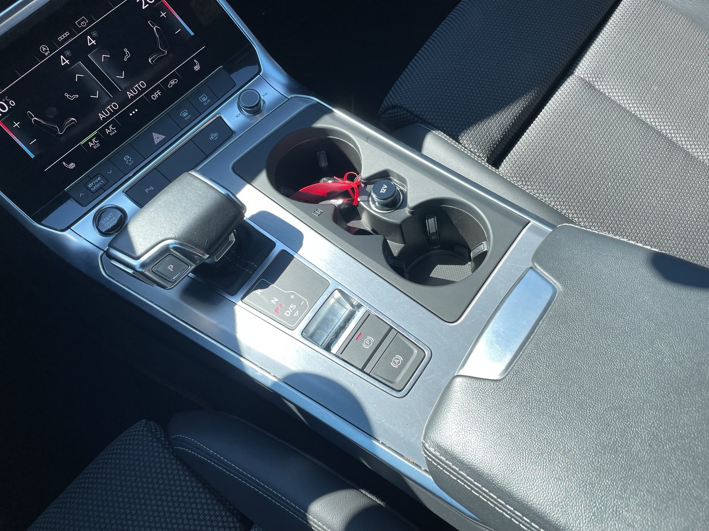 Audi A6 Avant 35 TDI Sport | Bild 21 von 26