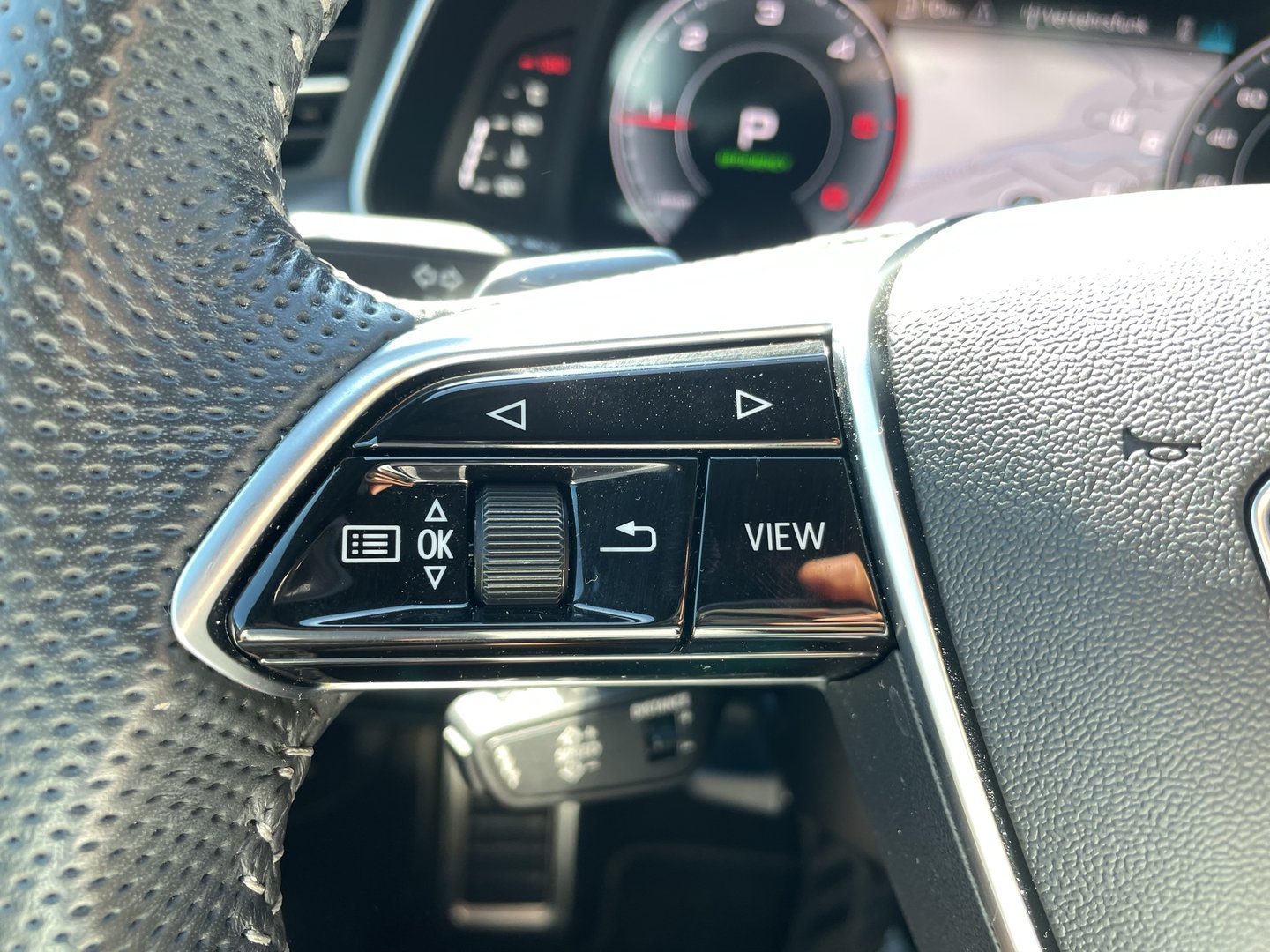 Audi A6 Avant 35 TDI Sport | Bild 11 von 26