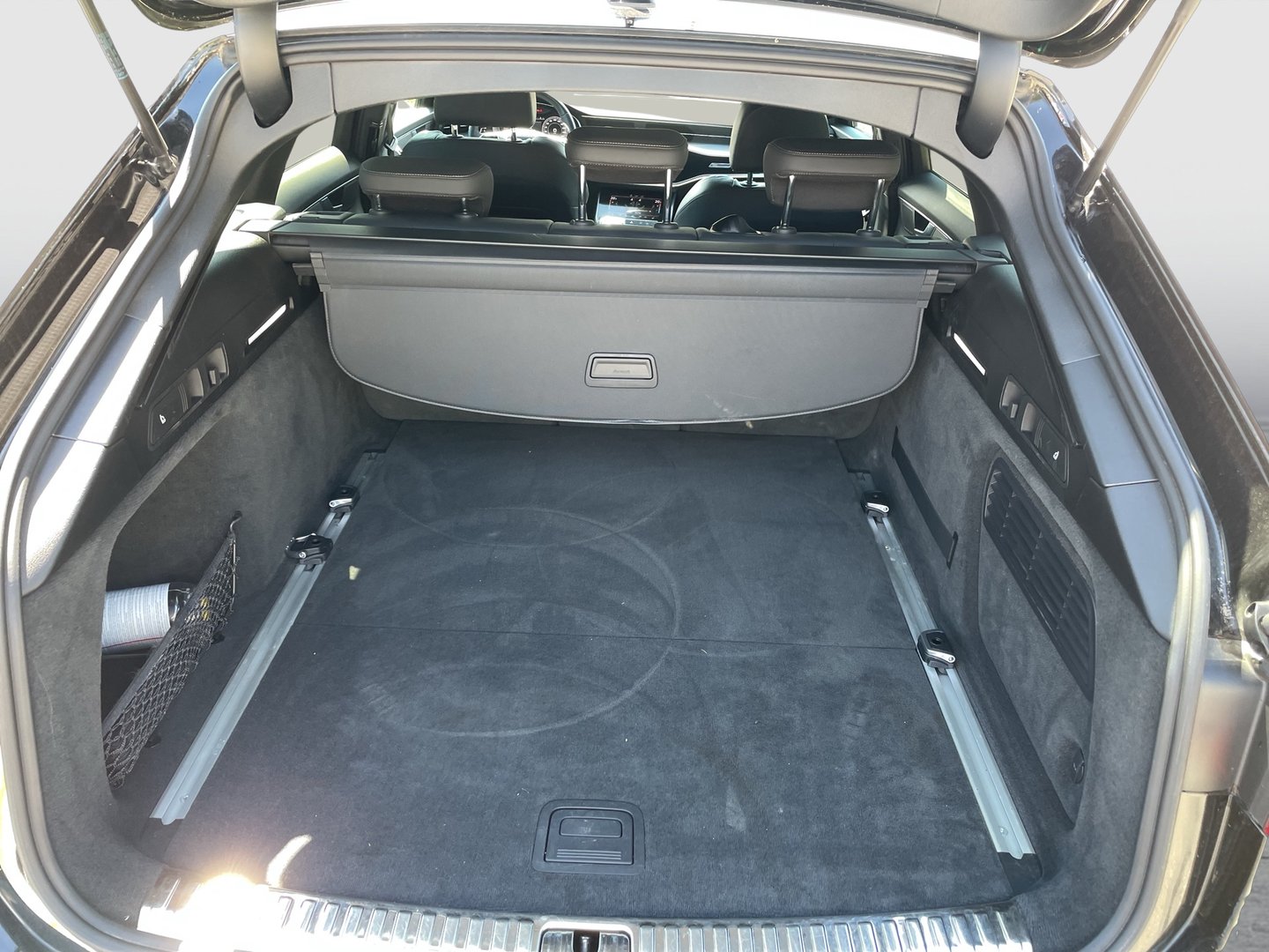 Audi A6 Avant 35 TDI Sport | Bild 23 von 26